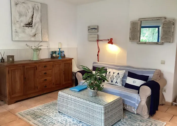 Cosy Apartment With Swimming Pool And Spacious Private Terrace