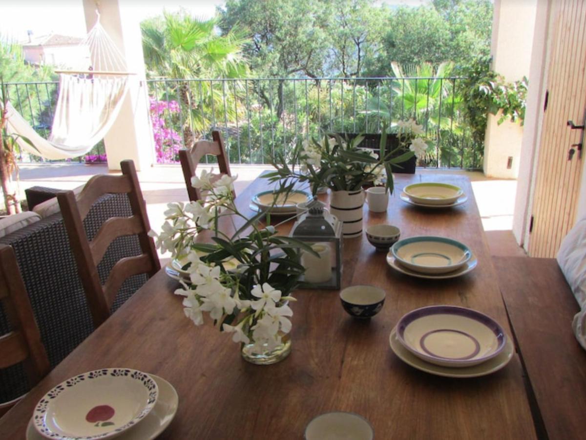 Cosy With Swimming Pool And Spacious Private Terrace Apartament